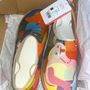 Never worn shoes 7.5 UIN